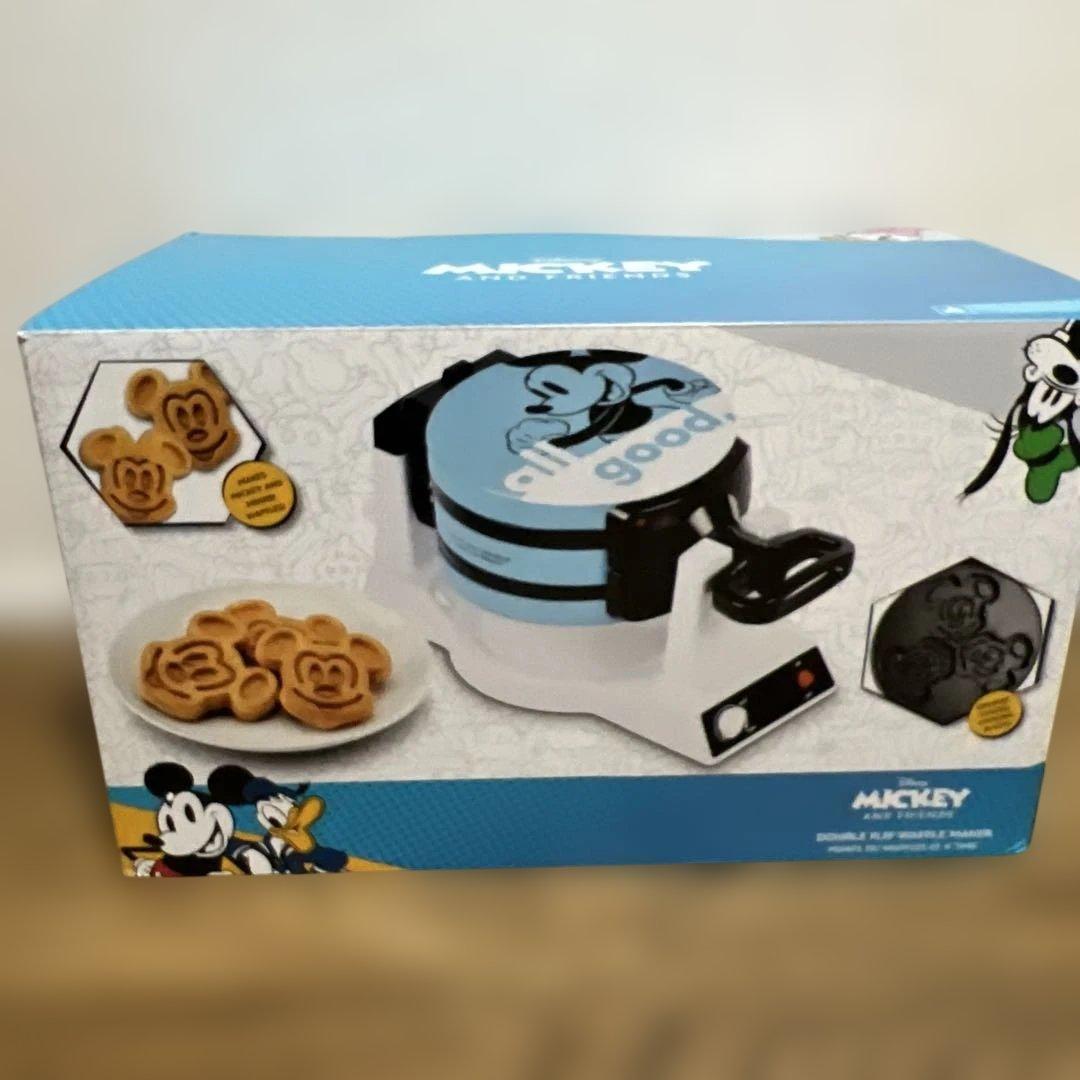 ポポ　『新品未開封』ディズニー ミッキー&ミニーワッフルメーカー 6枚焼き