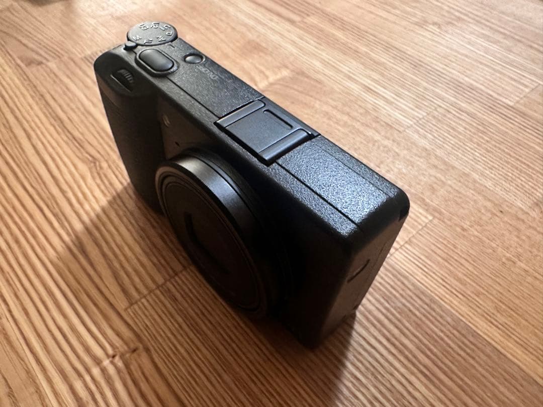 【美品・値下げ交渉不可】RICOH GRIIIx