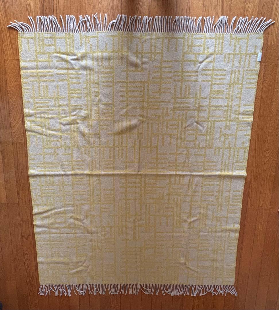 北欧柄のフリンジ付きブランケット