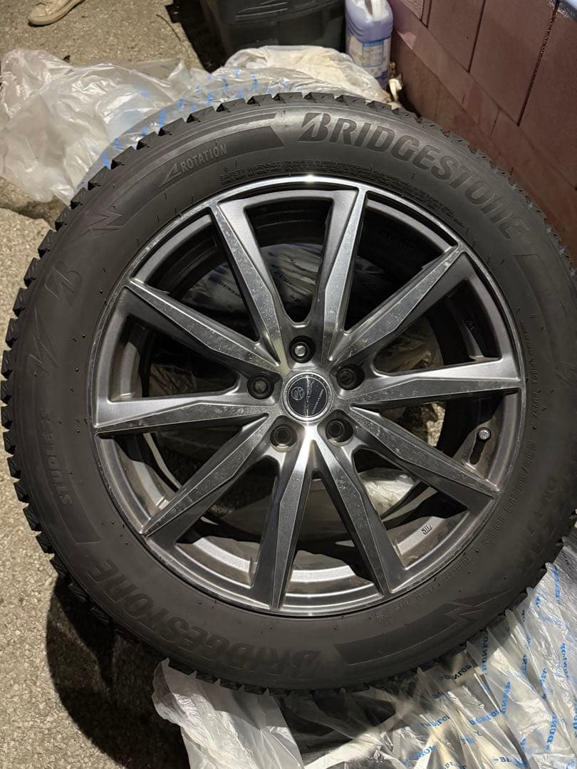 深溝　美品　235/55R18 スタッドレス　ハリアー　4本セット