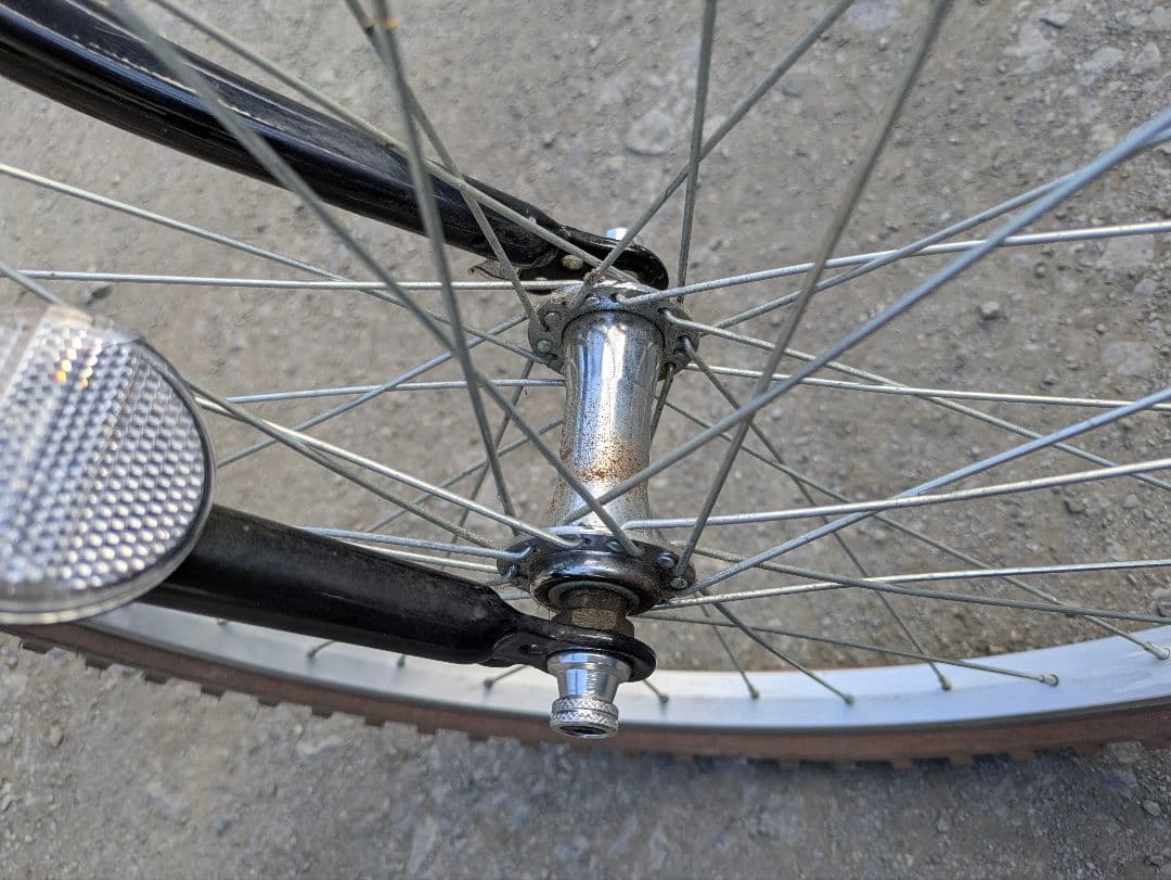 GRAPHIS 子供用24インチ自転車 ホワイト 6段ギア