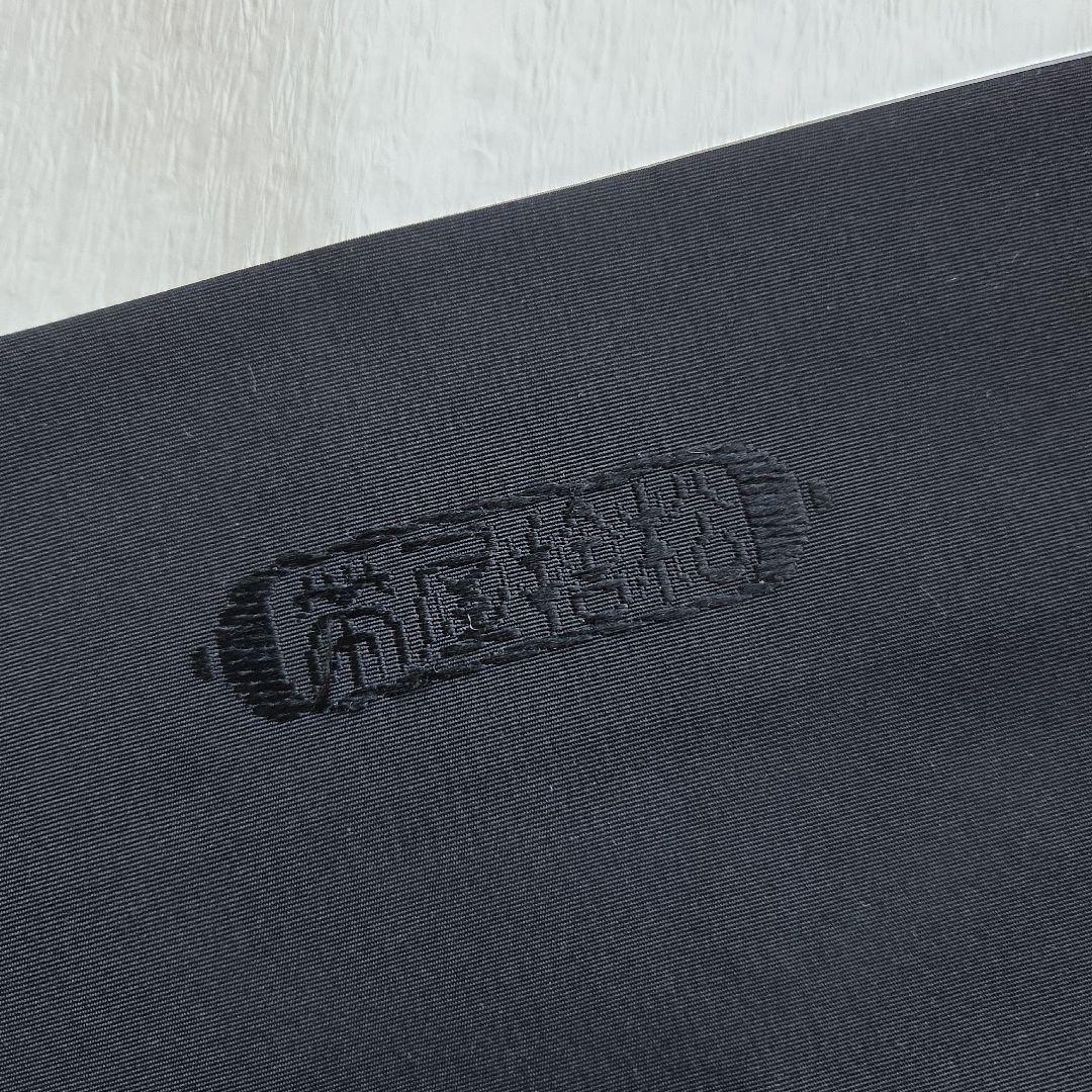 帯屋捨松　細かな煌めきを締める　草花模様の名古屋帯