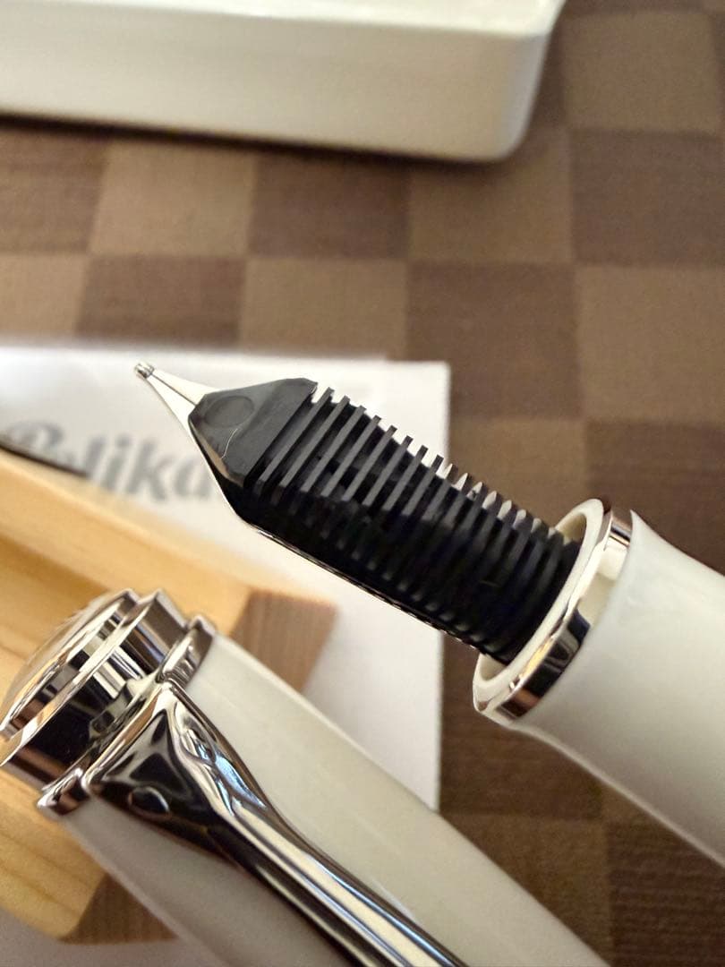 ペリカン万年筆M910スターリングシルバー、M800サイズ