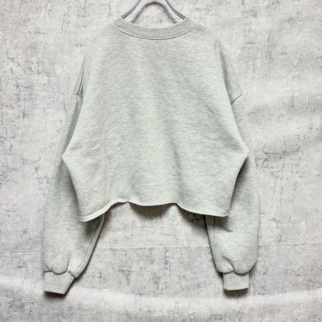 BLACK EYE PATCH クロップドスウェット グレー