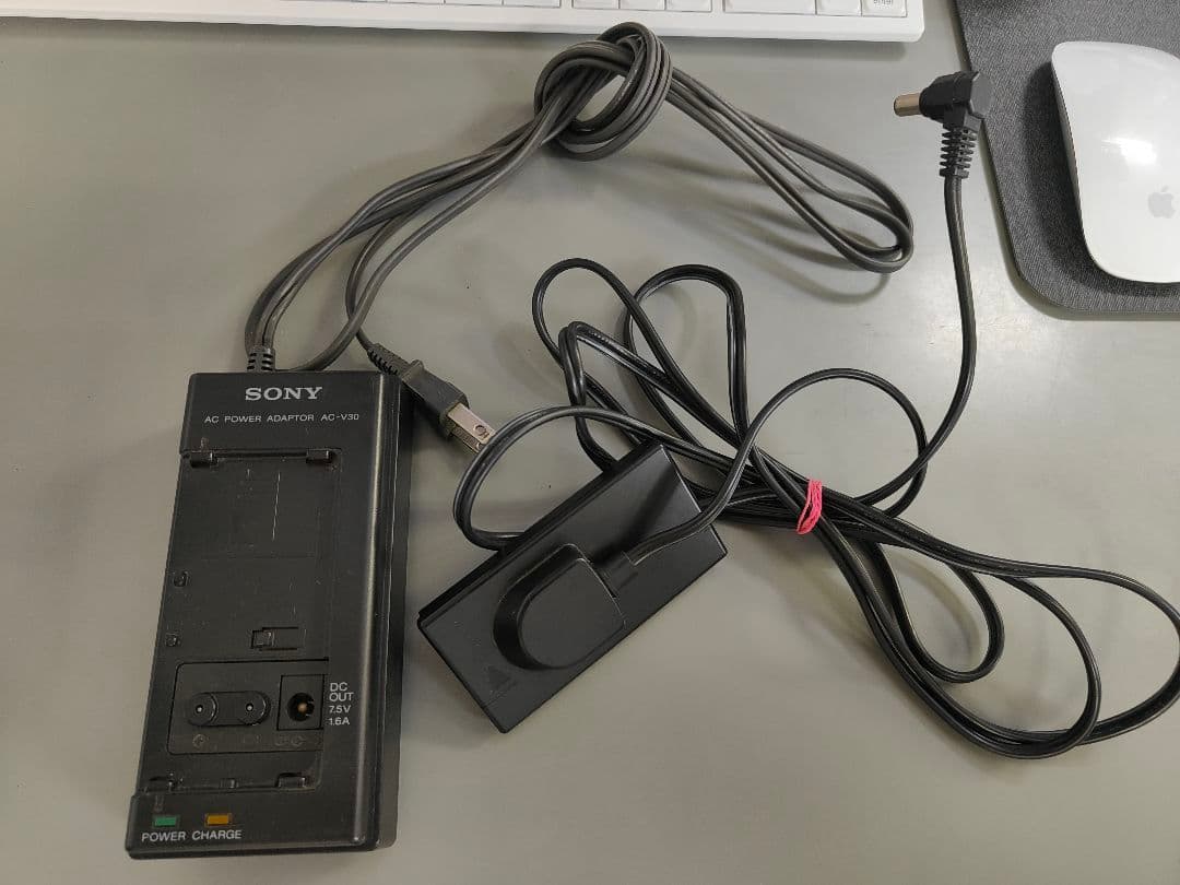 SONY Handycam　CCD-V700 video Hi8