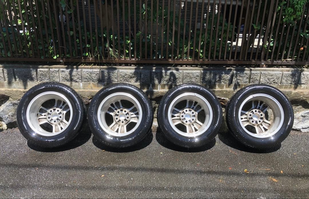 4本セット トヨタ ノア・ヴォクシー 純正ホイール（タイヤ付き） 直接引取り