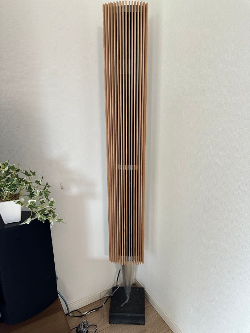 Bang & Olufsen 8000用の木製カバーです