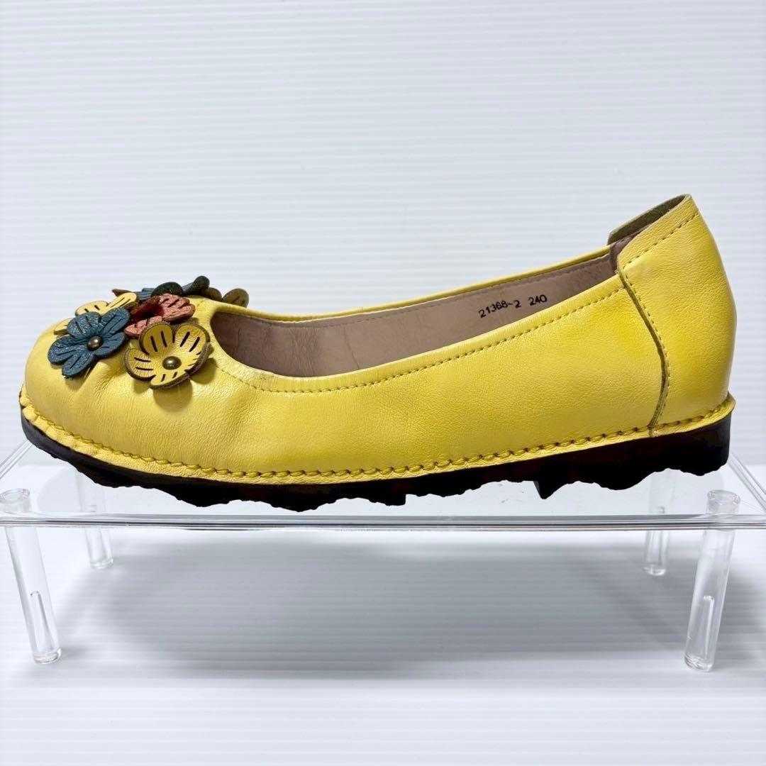 Estacion エスタシオン 小花立体フラワーモチーフ本革フラットパンプス