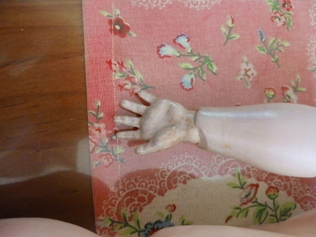 アンティークビスクドール ヘインリッチ(ドイツ) 保証書(星ビル)ポスター 付き