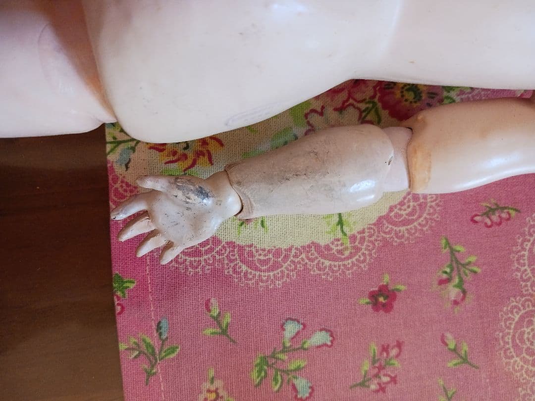 アンティークビスクドール ヘインリッチ(ドイツ) 保証書(星ビル)ポスター 付き