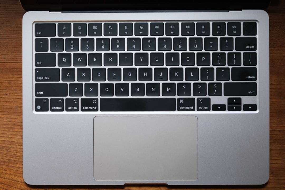 MacBook Air M2 13.6 512GB 美品 充電3回