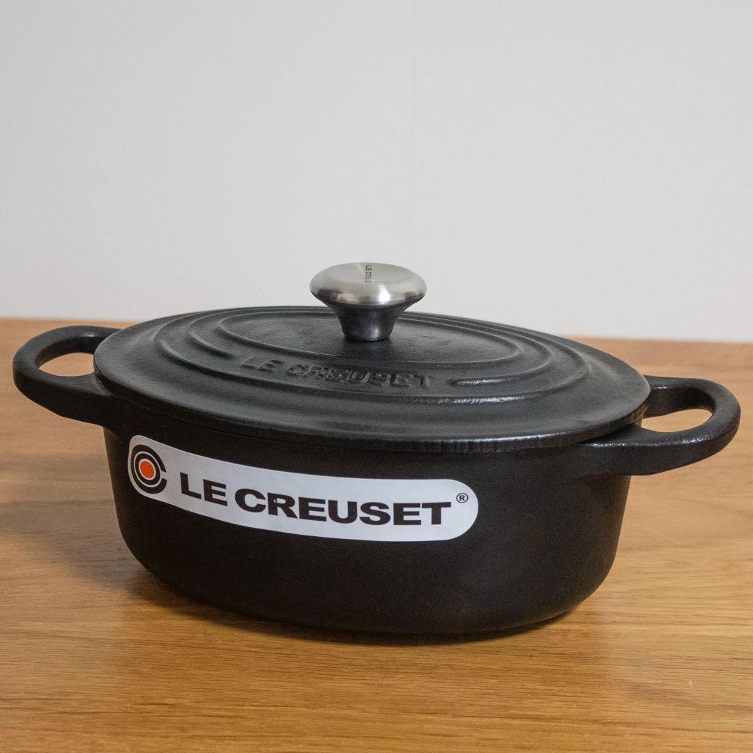 ル・クルーゼ シグニチャー ココット・オーバル 17cm