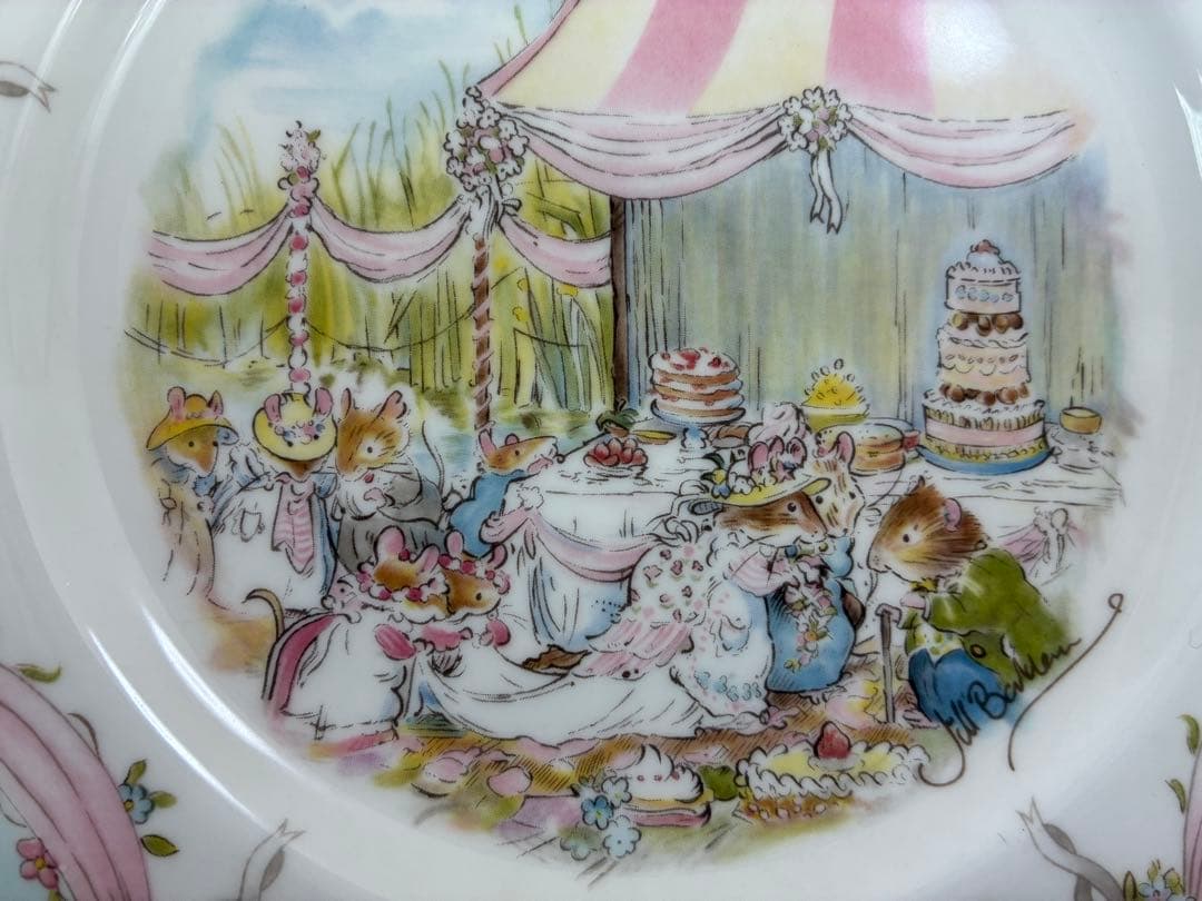 ロイヤルドルトン　Brambley Hedge THE WEDDING ２点