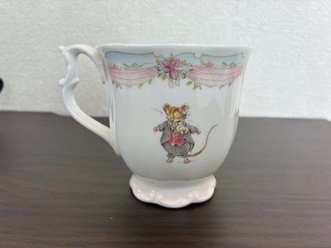 ロイヤルドルトン　Brambley Hedge THE WEDDING ２点