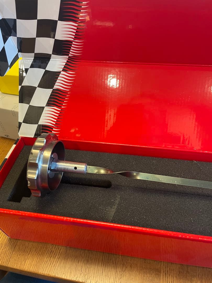 フェラーリ430純正チタンオイルキャップ