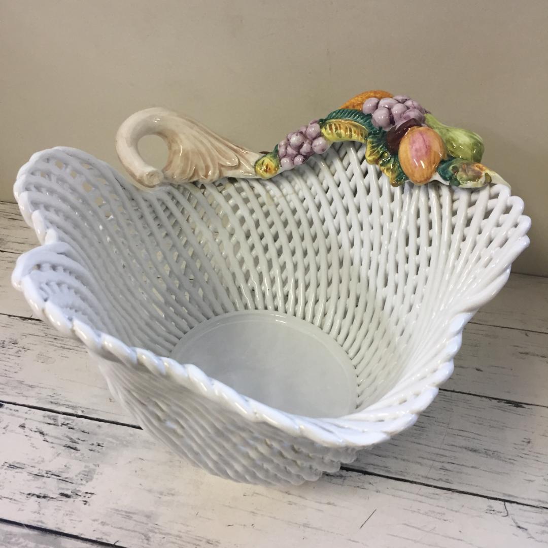 イタリア製　陶器　大きな小物入れ　バスケット　Z4129