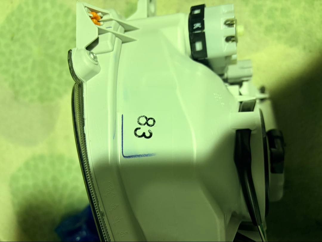 フ*シ様 ハイエース　トヨタ純正　マットブラック加工　ヘッドライト　業者施工品