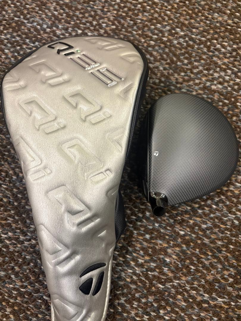 Qi35 10.5° ドライバー　テーラーメイド ヘッドのみ　ヘッドカバー付