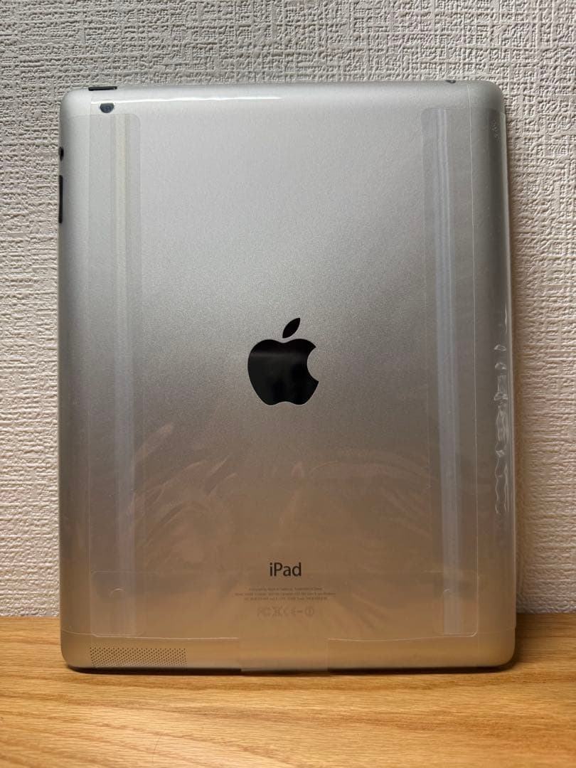 【新品未使用/初期フィルム付】第4世代 iPad（iPad 4）Wi-Fiモデル