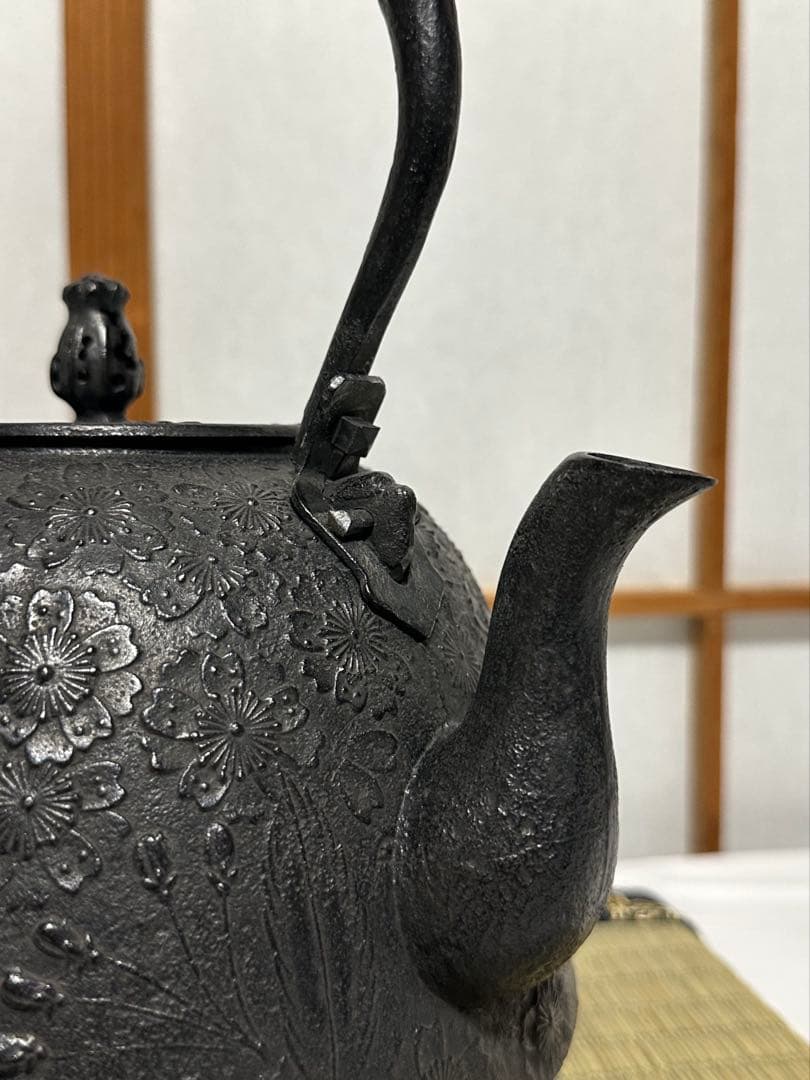 本番盛岡 薫山 南部鉄器 鉄瓶 南部型 桜 2.0リットル 新品未使用品