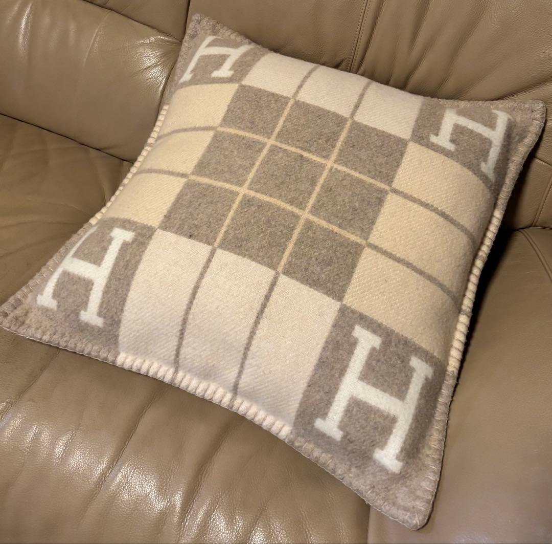 ★HERMESエルメス　アヴァロンクッション　PMココカモミール★