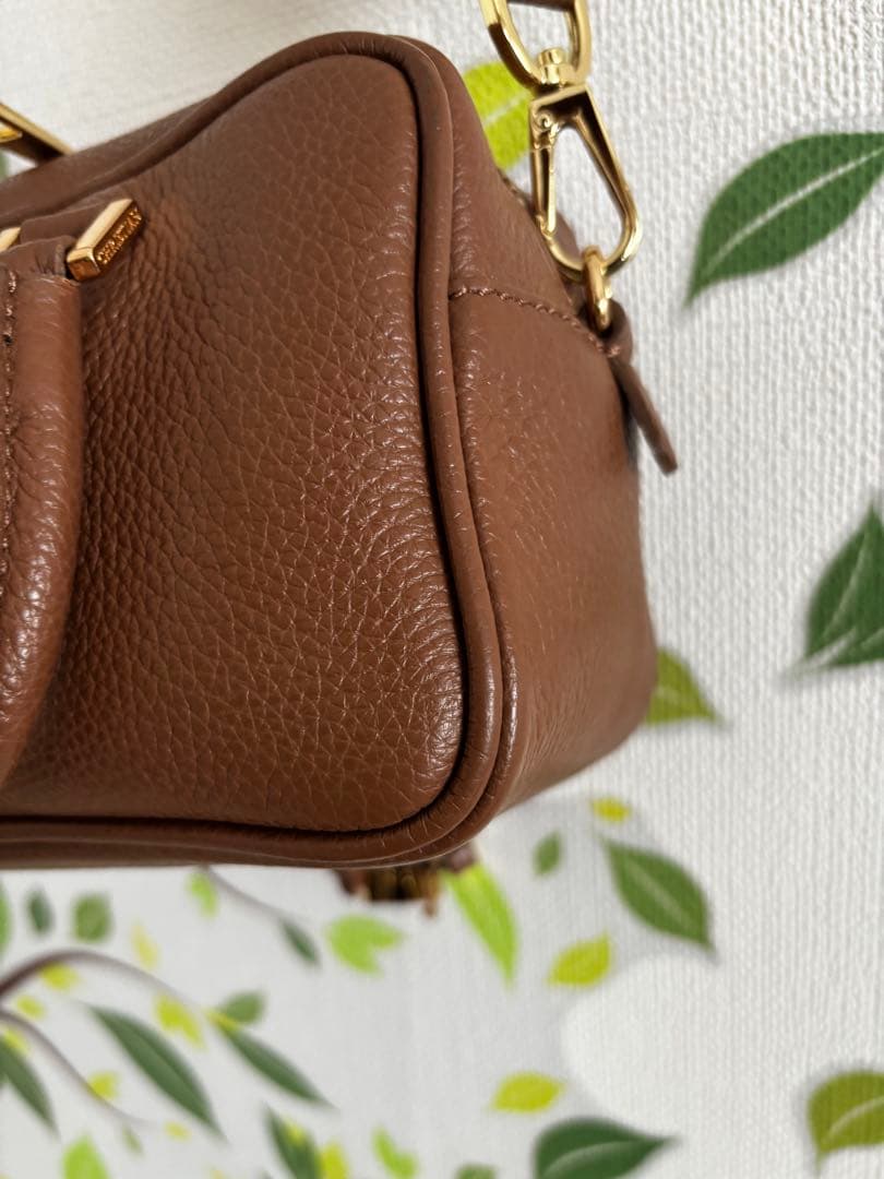 CHRISTIAN VILLA /クリスチャン ヴィラ】スクエアボストン