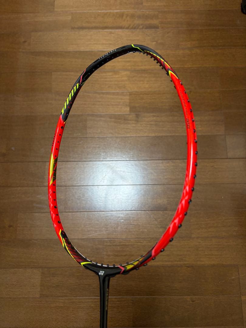 A*i様 Yonex Voltric LD Force 4UG5 （リンダン限定