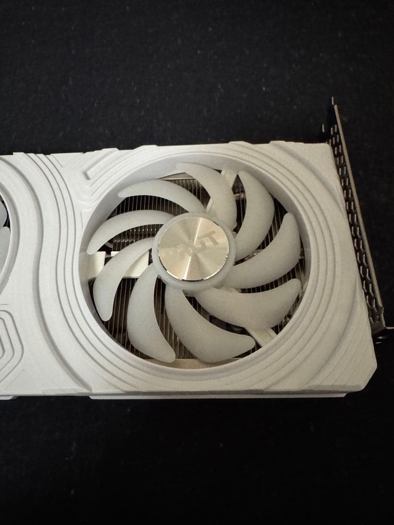 グラフィックボード・グラボ・ビデオカード GeForce RTX 4070 PALIT