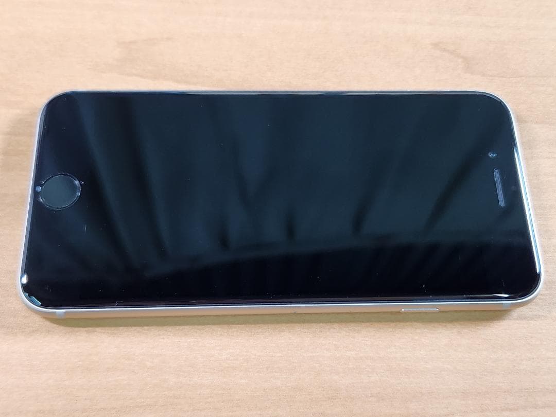 020900F iPhone SE A2782 第3世代 64GB