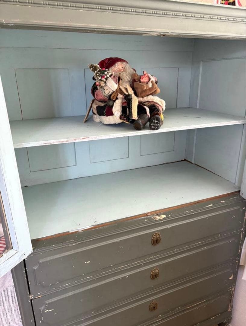 アンティーク　フランス　 グレーの木製キャビネット