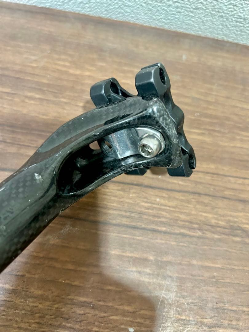 FELTフェルト【カーボンシートポスト】Z15カーボンロード付属品◆重量g