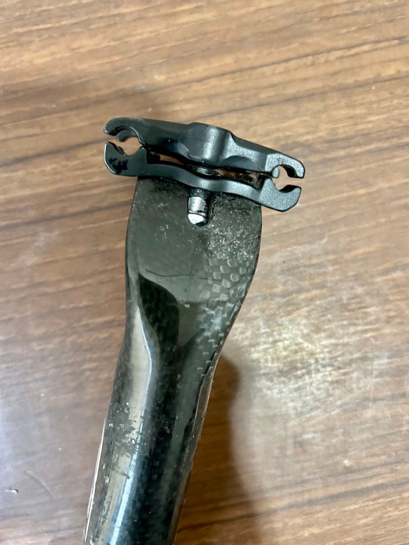 FELTフェルト【カーボンシートポスト】Z15カーボンロード付属品◆重量g