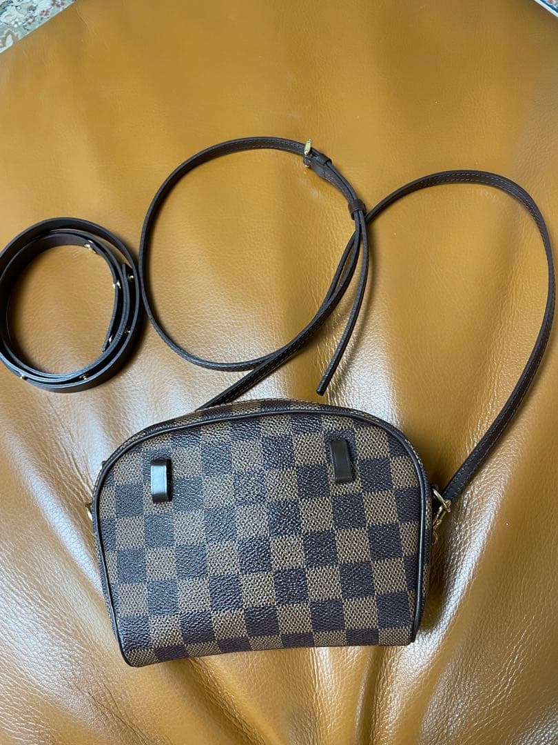 louis vuitton ダミエ、大事に使ってたので綺麗です