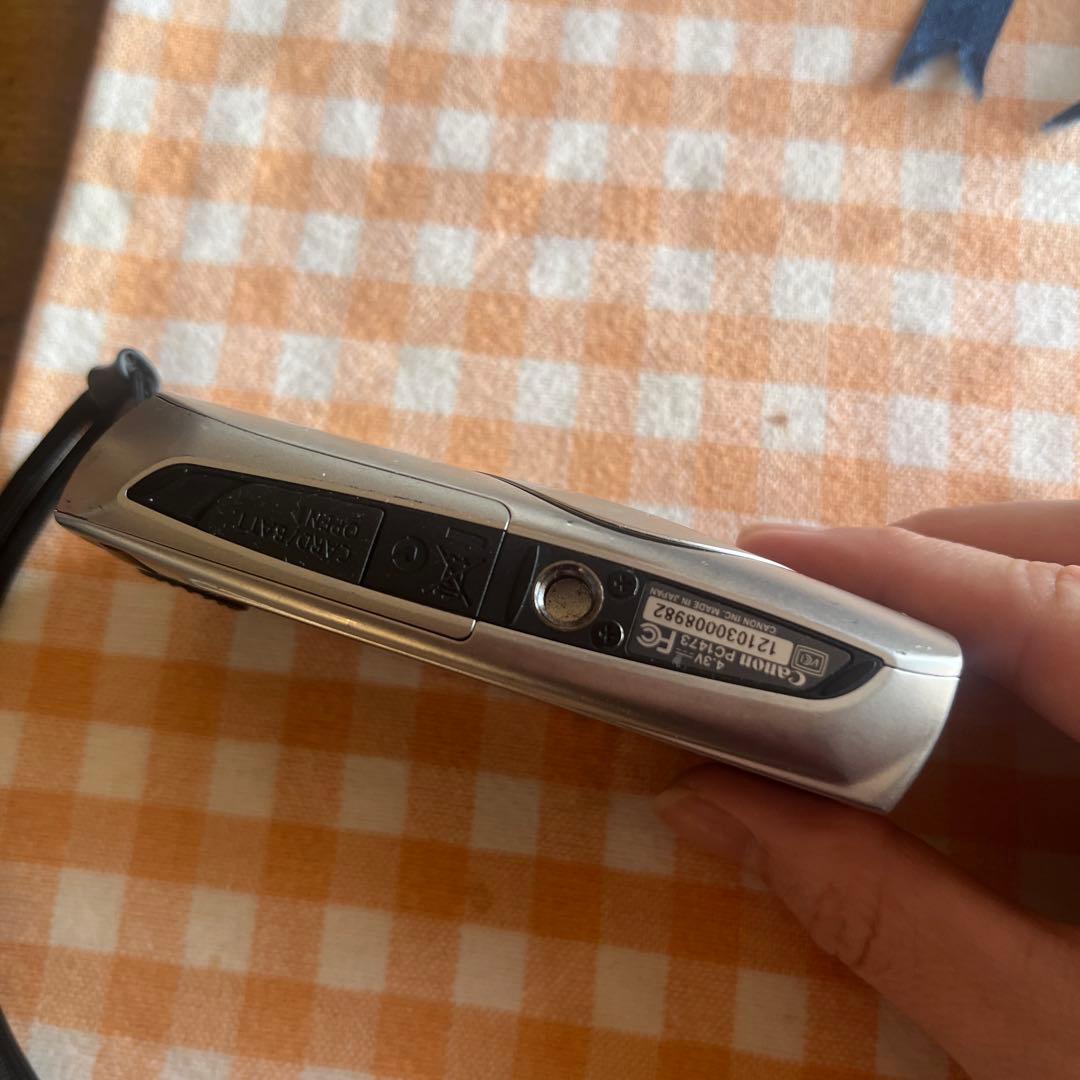 【メモリーカード無】Canon IXY 30Sコンパクトデジタルカメラ