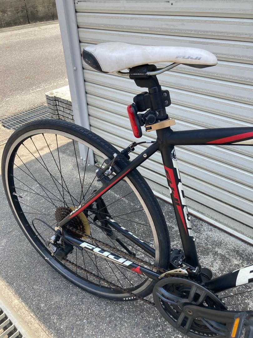 [引き取り限定] FUJI クロスバイク　中古
