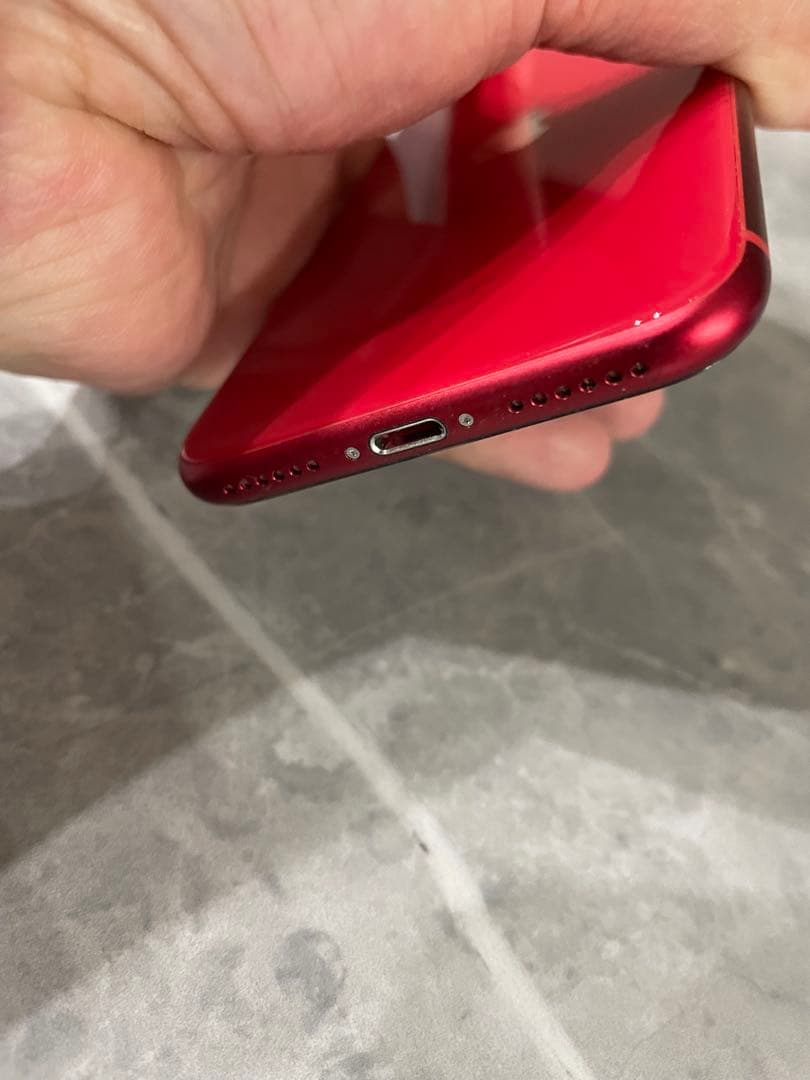 iPhone SE (第2世代) 赤 SIMフリー　美品☆早い者勝ち☆処分品☆