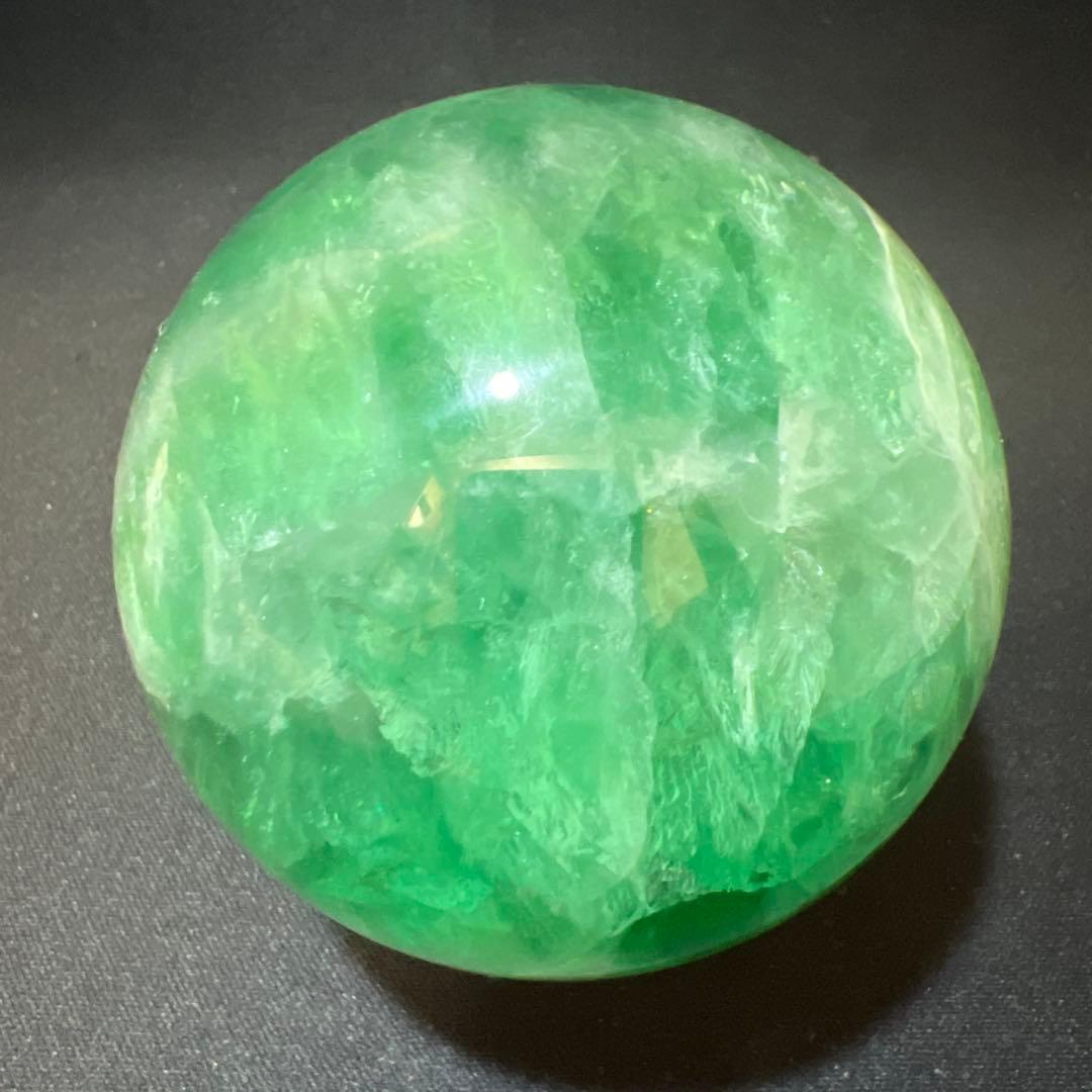 1.2kg/77mm】グリーンフローライト 共生カルサイト スフィア 丸玉