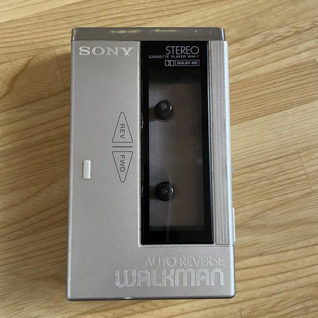 【ジャンク品】 SONYカセットウォークマンWM-7 ACアダプタ付き