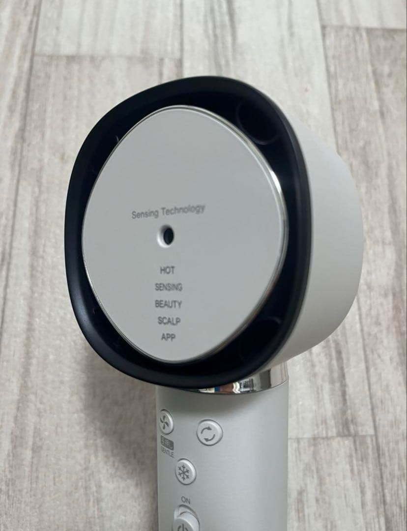 【2024年製・最安値】SHARP ヘアドライヤー IB-WX902-W