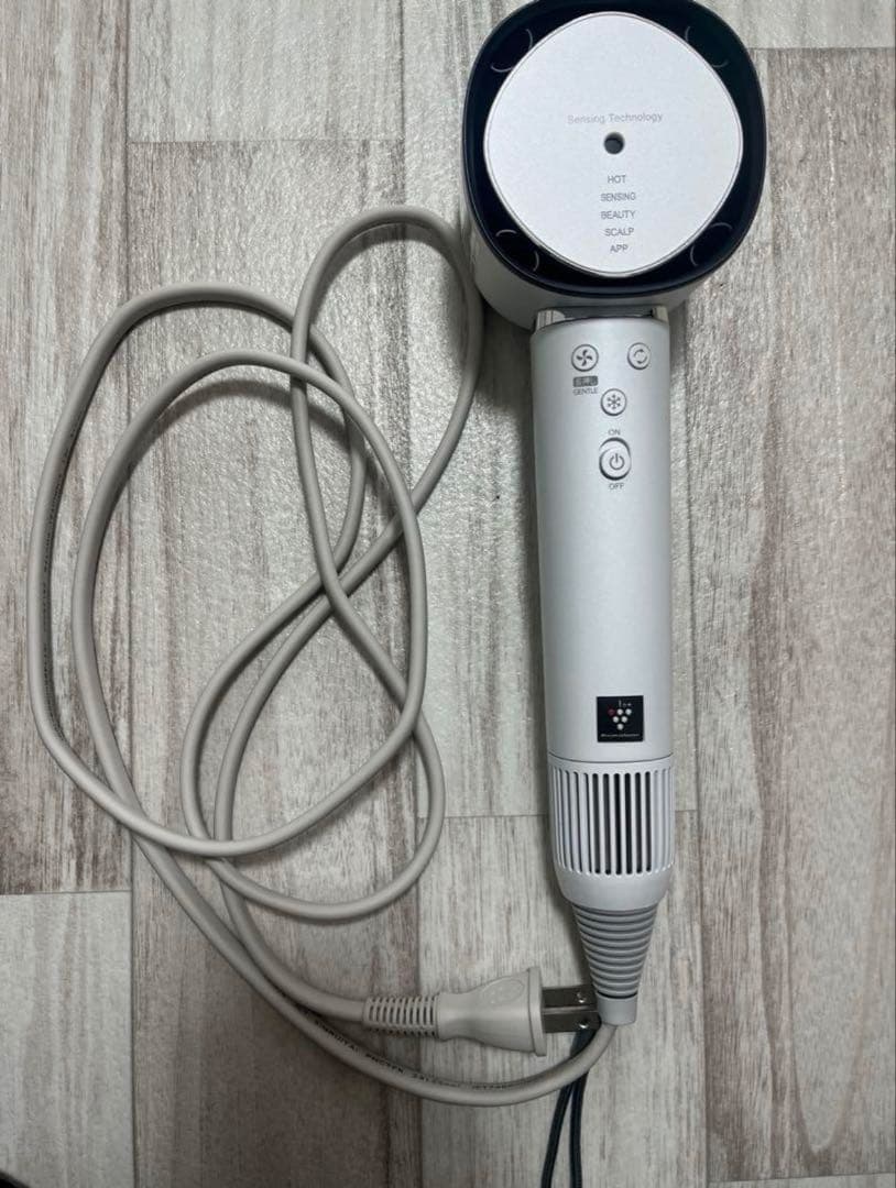 【2024年製・最安値】SHARP ヘアドライヤー IB-WX902-W