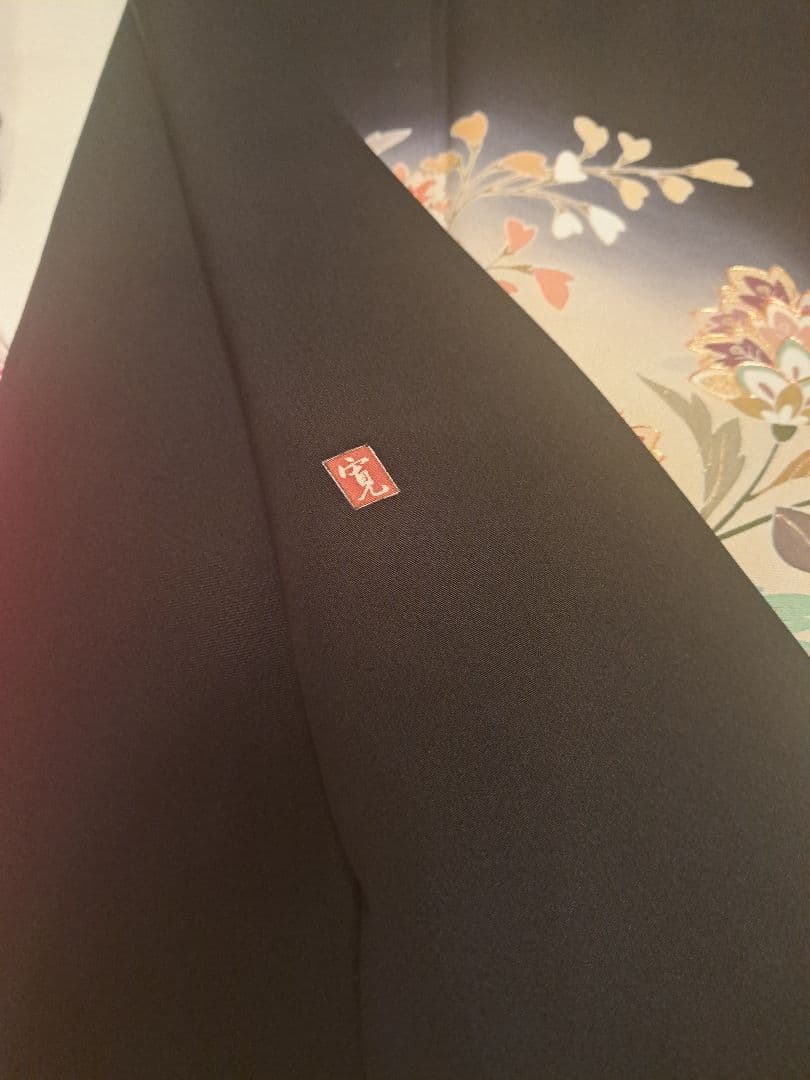 美品❇️豪華黒留袖　手描友禅　暈し染め 金彩刺繍 　　総フルセット