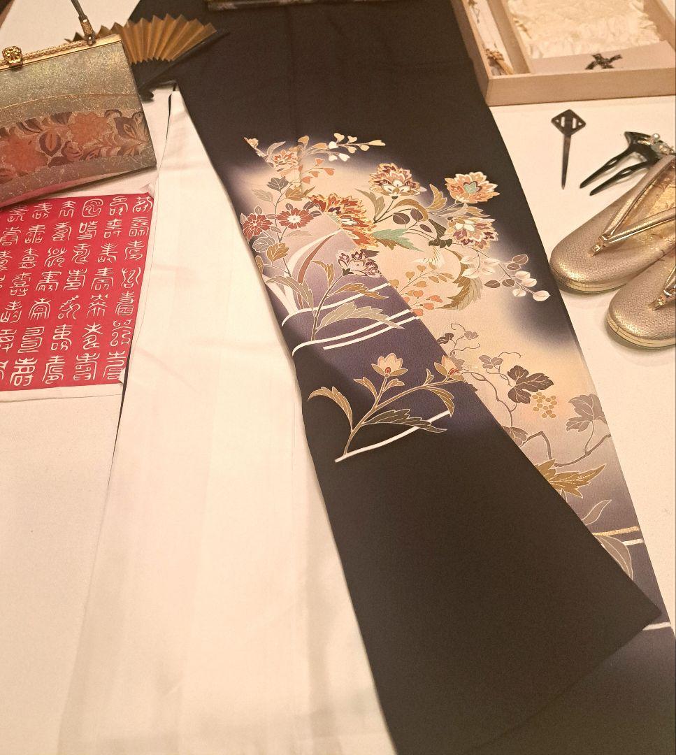 美品❇️豪華黒留袖　手描友禅　暈し染め 金彩刺繍 　　総フルセット