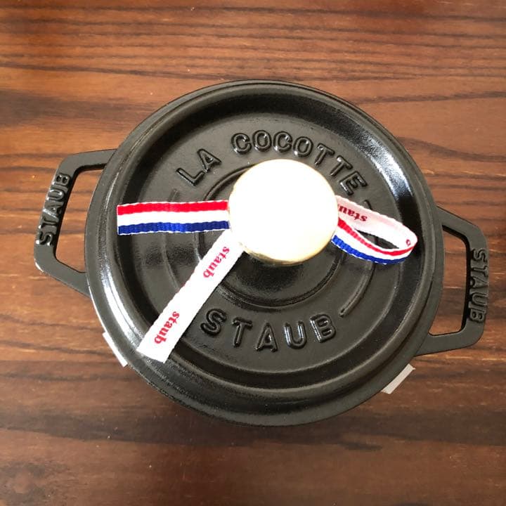 新品　国内正規品　生涯保証　staub ストウブ　ブラック