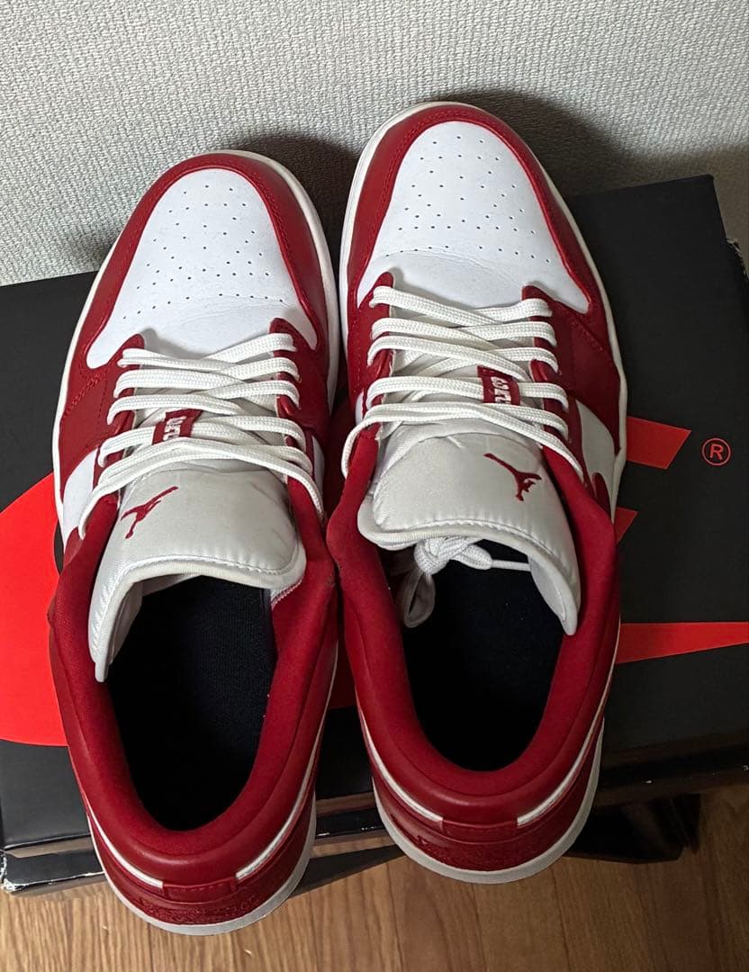 ナイキ エアジョーダン1 ロー \"ジムレッド/ホワイト\"