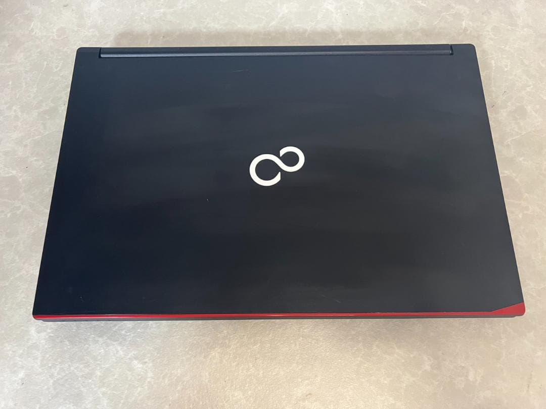 【美品】富士通 LIFEBOOK A576/P i3搭載 Win11 02