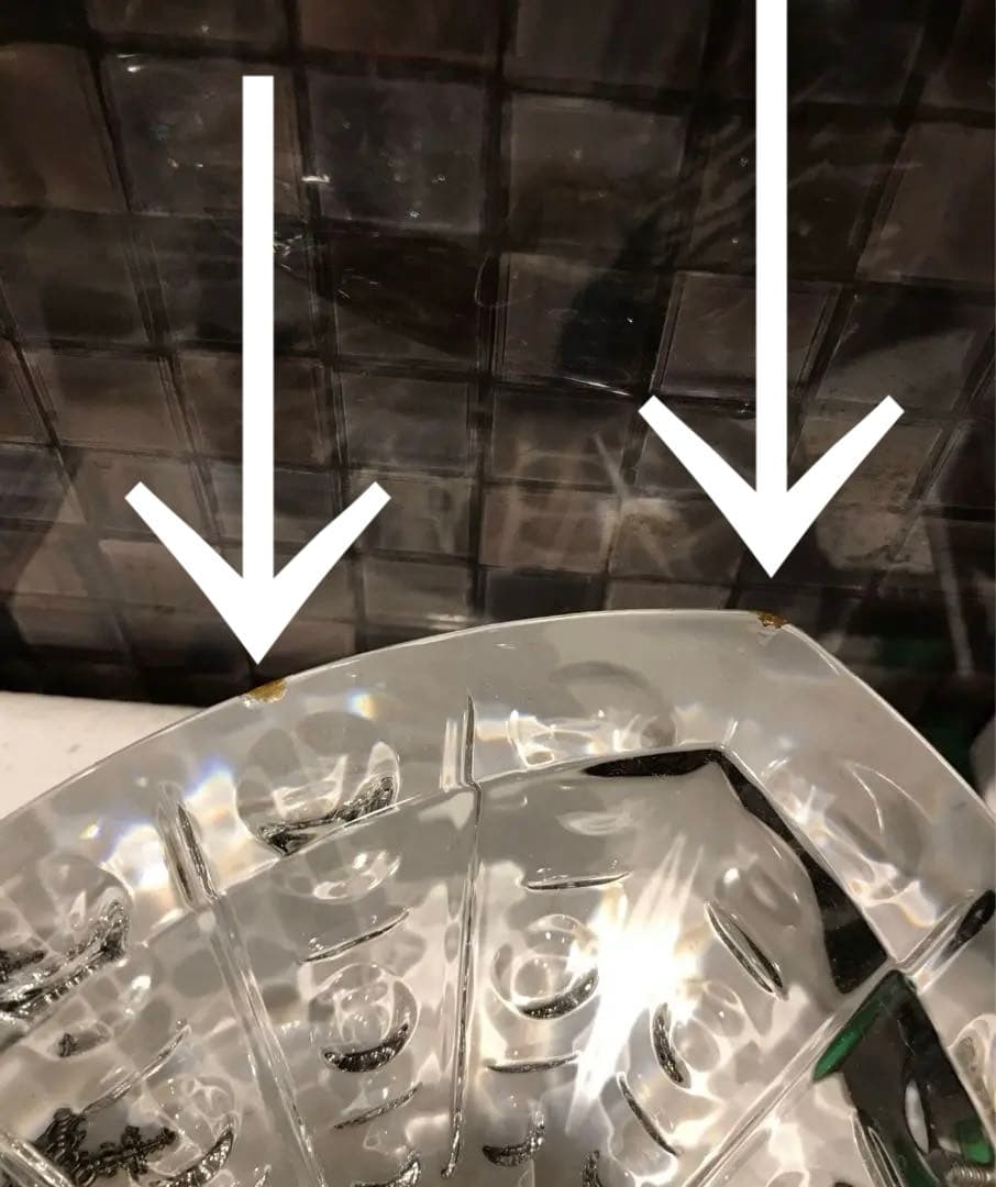 金継ぎ済みバカラ灰皿エキノックスのエンボスが美しすぎます。