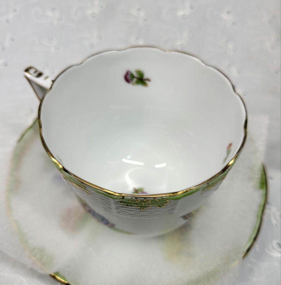 美品✨ヘレンド ヴィクトリアブーケ カップ&ソーサー 花 蝶 コーヒー