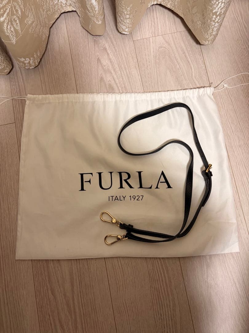 【美品】FURLA(フルラ) Joann レザーハンドバッグ ブラック