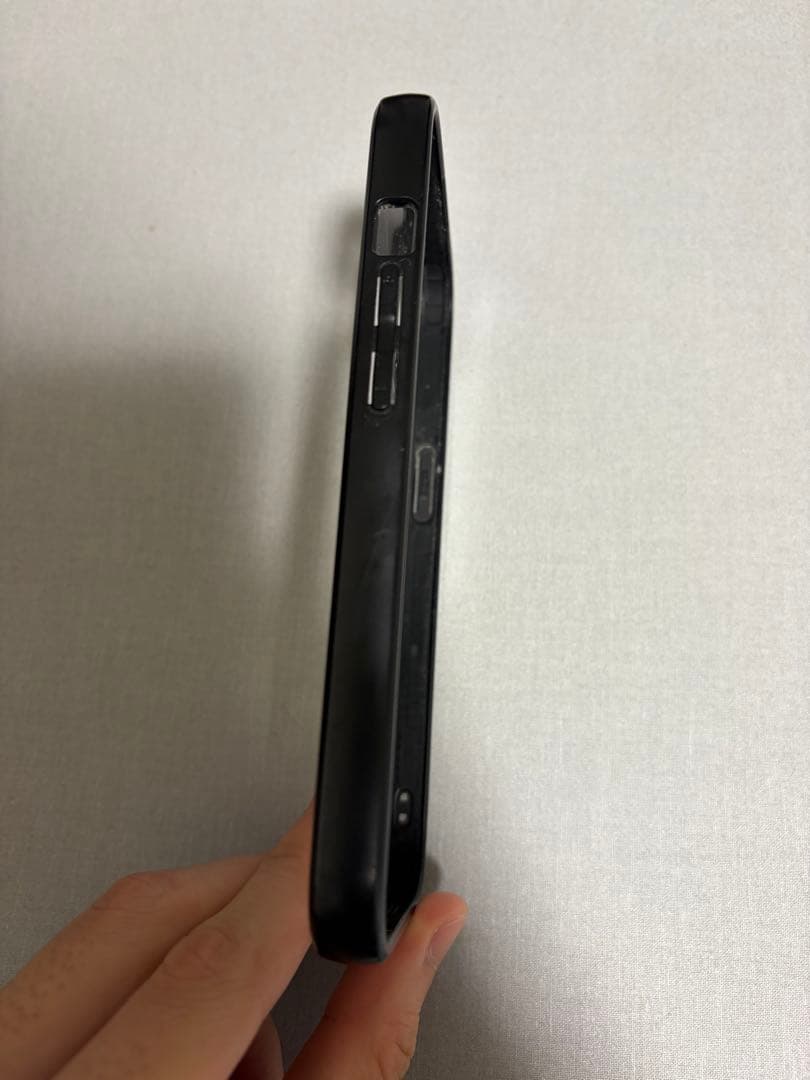 キャンディー　iPhone15 128GB ブラック 保護カバー 箱付き