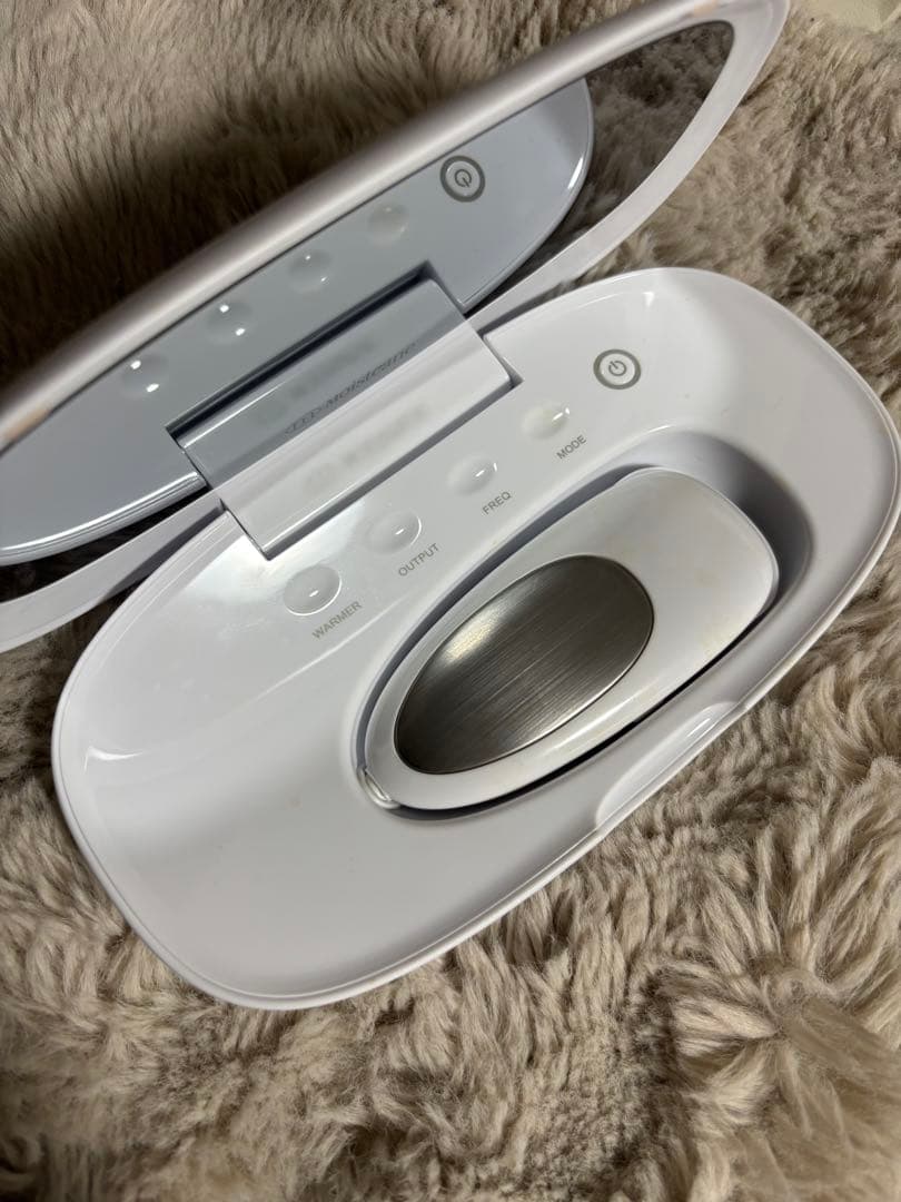※ノアさん専用Moisteane IV 美容器 ホワイト 充電器付き